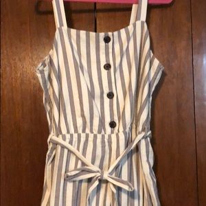 Never worn! maurices Capris romper XL